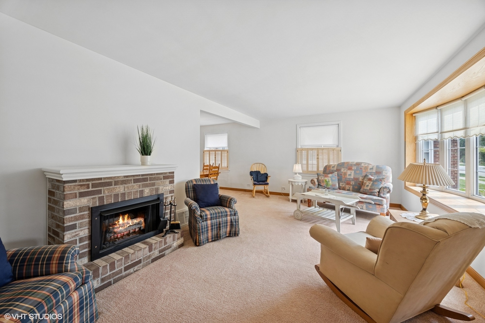 Property Photo: 1803 Balmoral Avenue IL 60154