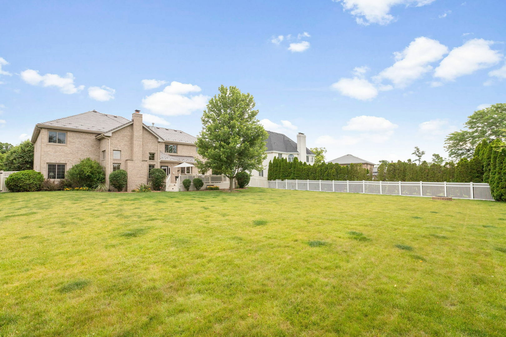 Property Photo: 8025 Kirkcaldy Court IL 60463