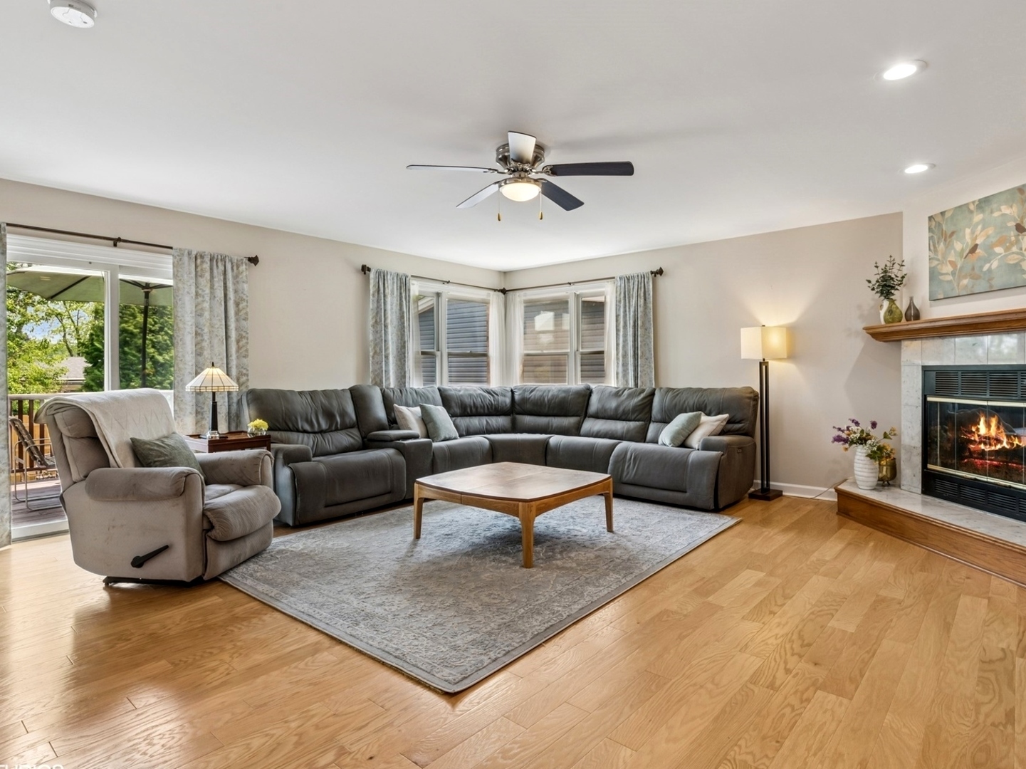 Property Photo: 9907 Kedvale Avenue IL 60076