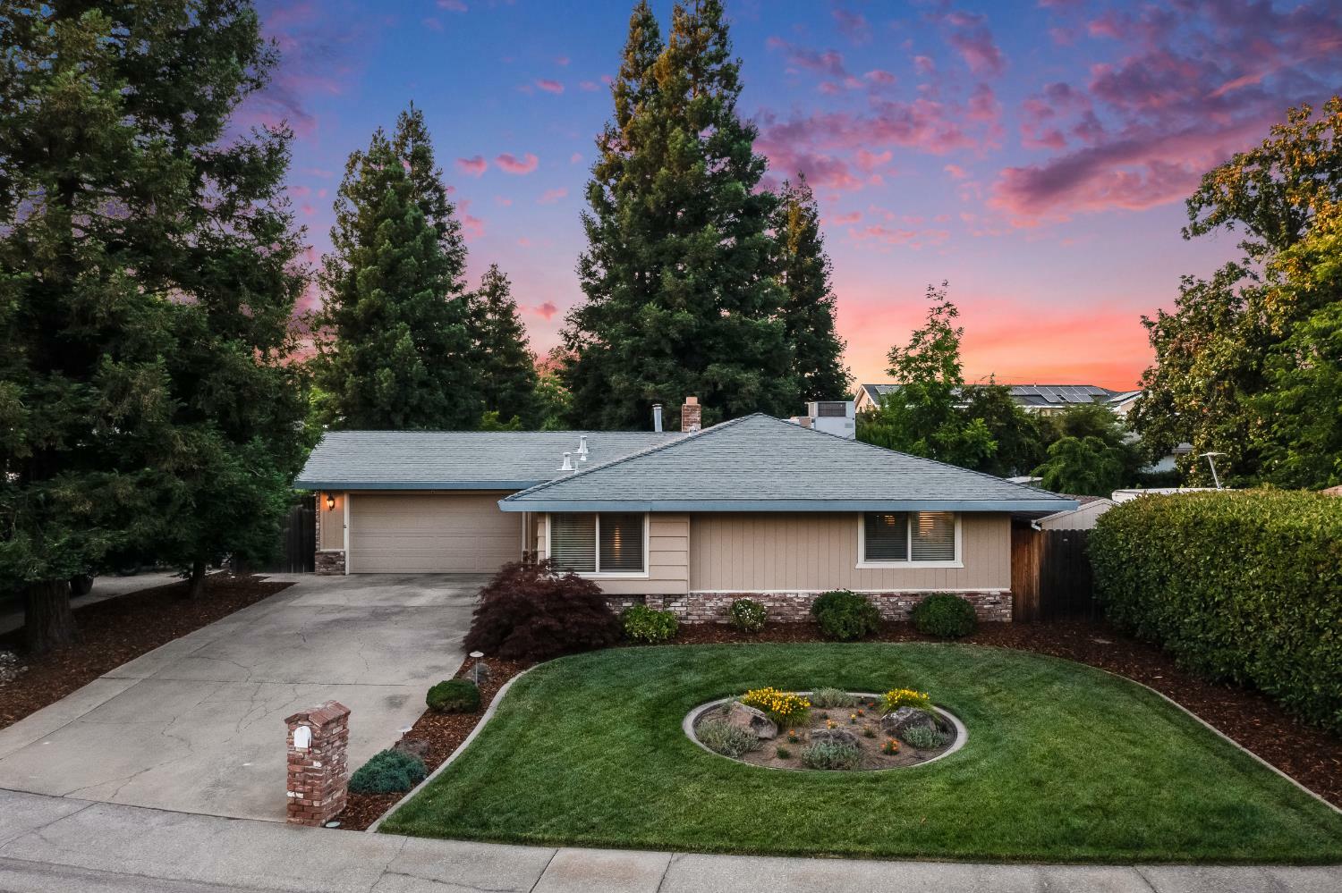 Property Photo: 1053 Treasure Lane CA 95678