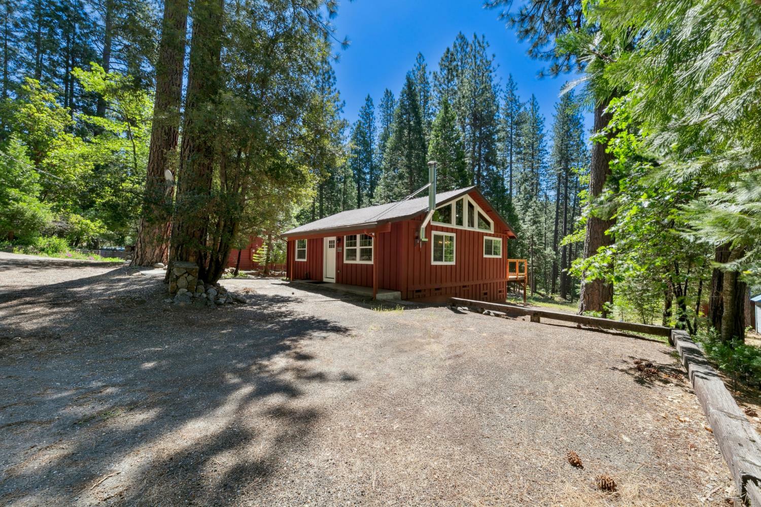 11523 Pickwick Street  Kyburz CA 95720 photo