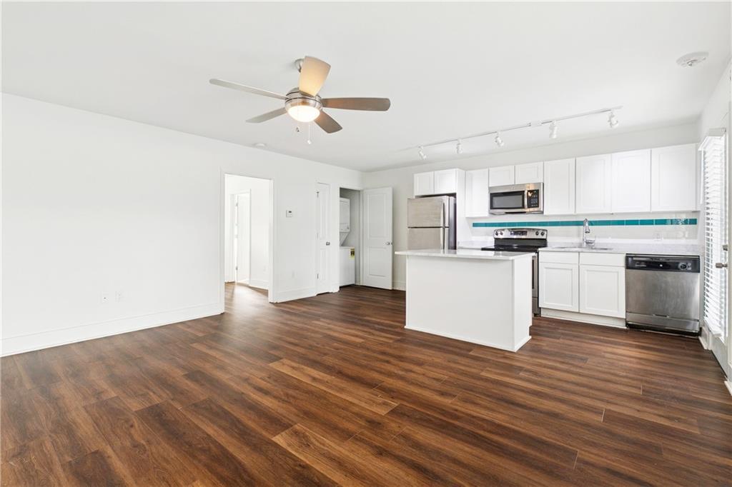 Property Photo: 2833 St Charles Avenue 19 LA 70115
