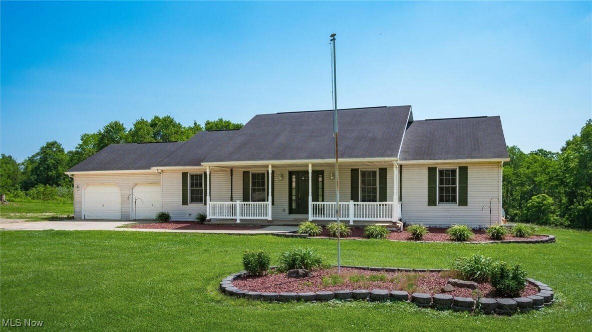 Property Photo: 9910 Matchett Road OH 43767