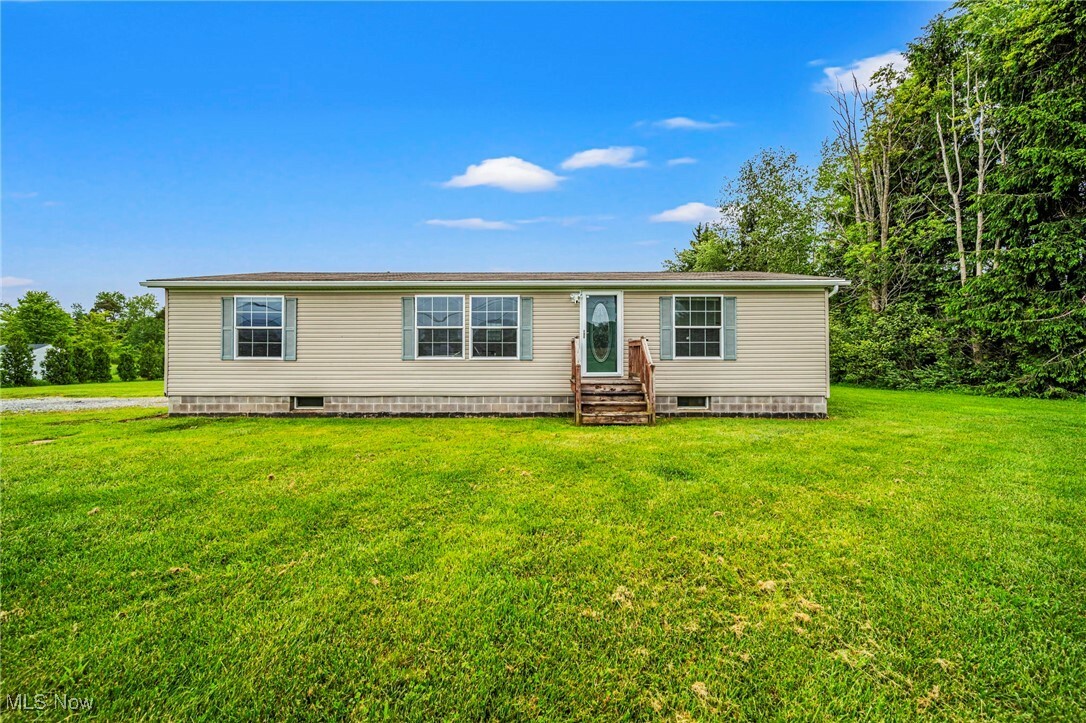 Property Photo: 6835 Sidley Road OH 44086