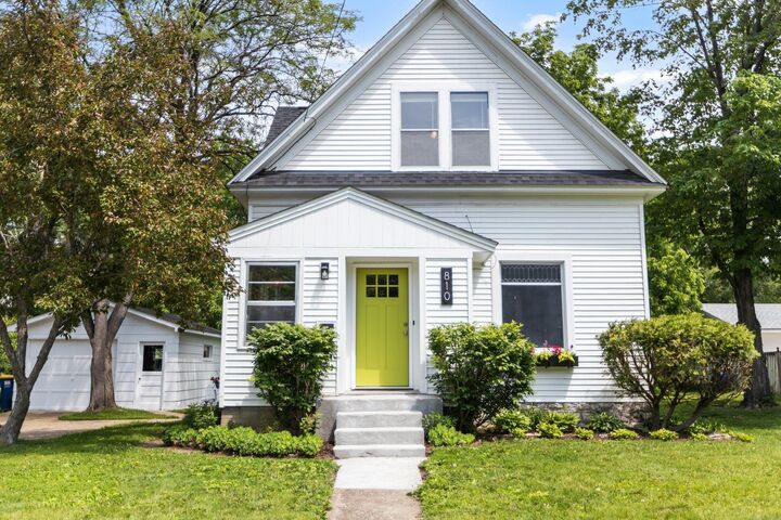 810 7th Street NW  Faribault MN 55021 photo