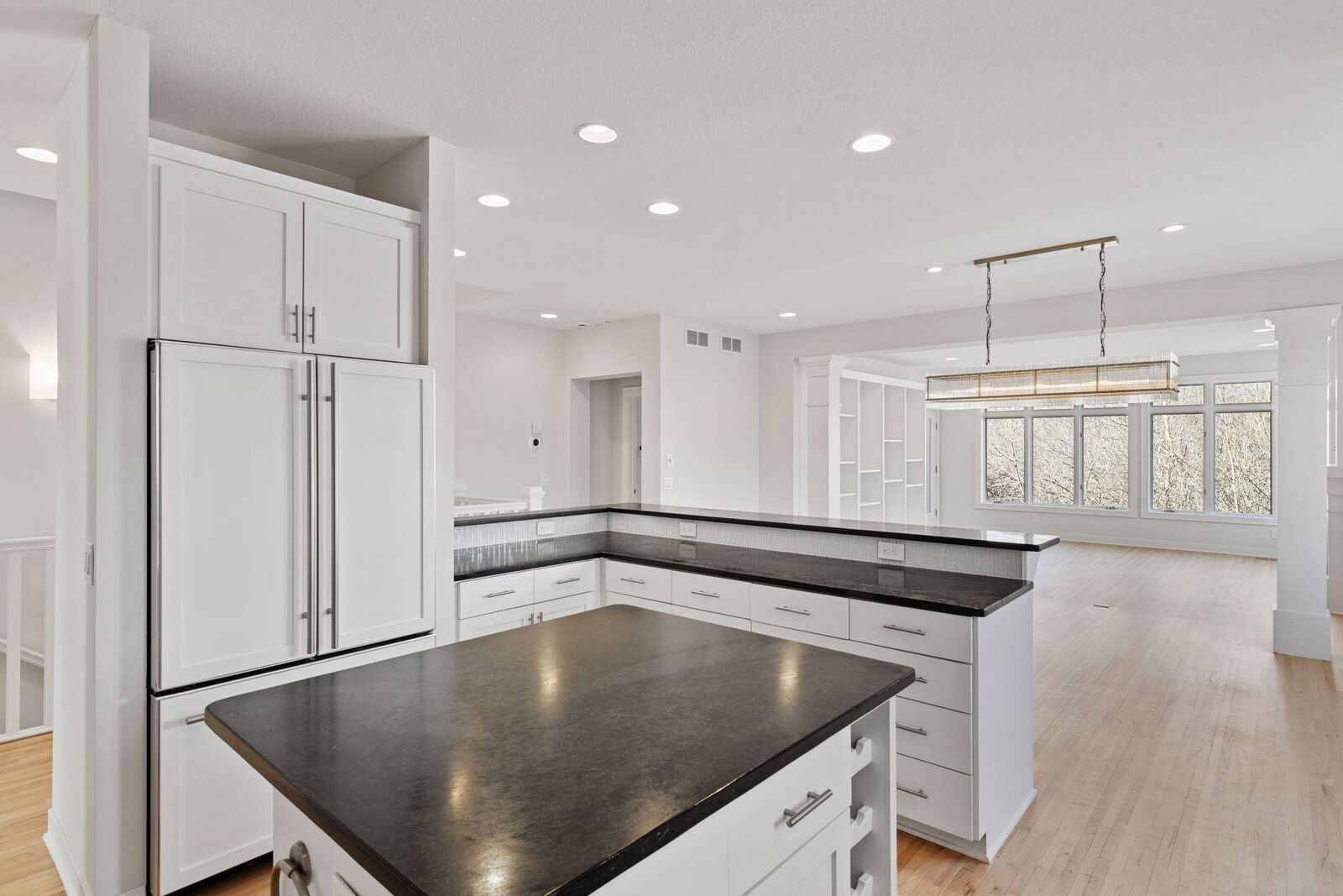 Property Photo:  780 Bridgewater Drive  MN 55356 