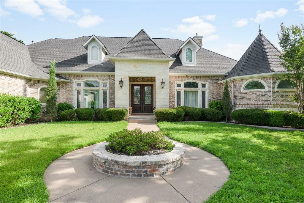 Property Photo: 6204 Toscana Circle TX 76140