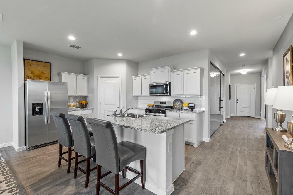 Property Photo: 198 Bay Meadows Lane TX 76023
