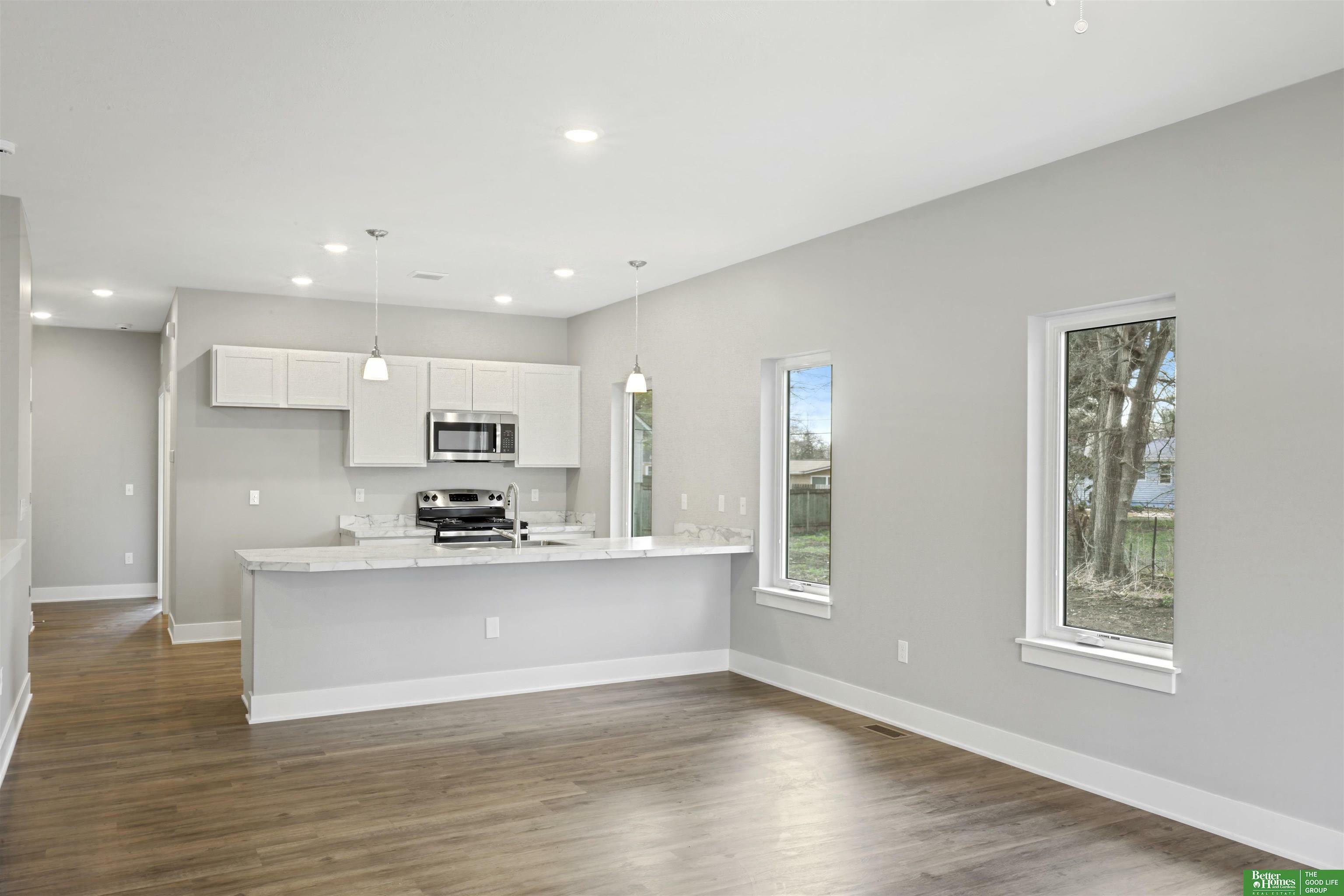 Property Photo: 3941 Blondo Street NE 68111