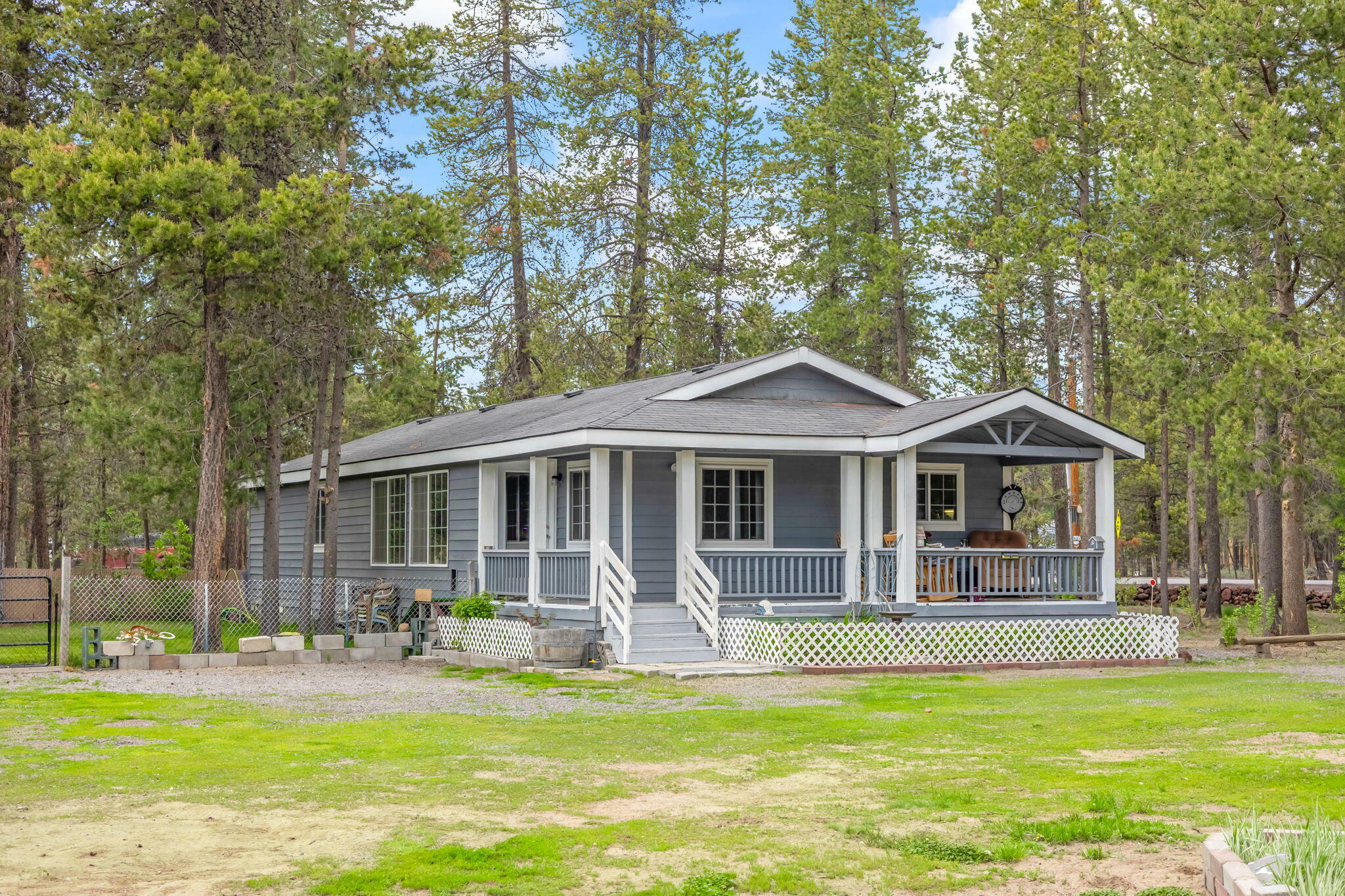 Property Photo: 16047 Amber Lane OR 97739