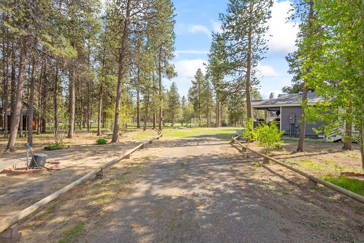 Property Photo:  16047 Amber Lane  OR 97739 