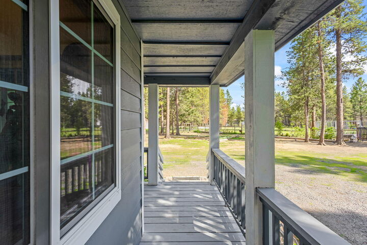 Property Photo:  16047 Amber Lane  OR 97739 