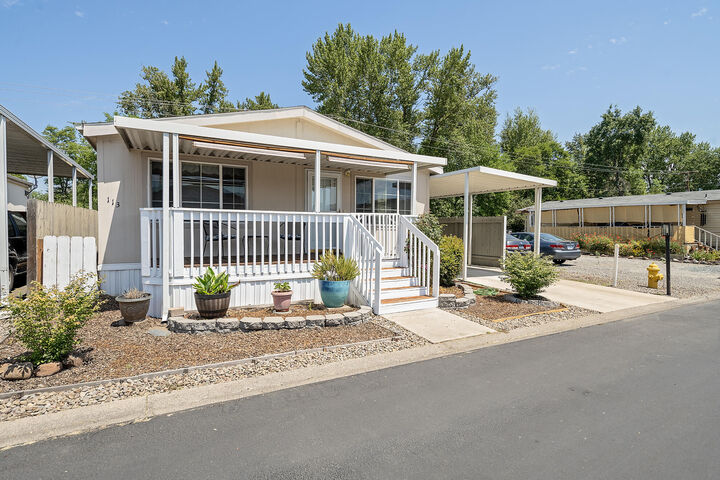 Property Photo:  3555 S Pacific Highway Spc 113  OR 97501 
