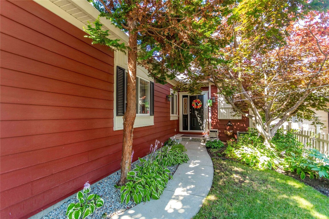 Photo de la propriété: 389 McCarren Avenue BC V1W 4W3