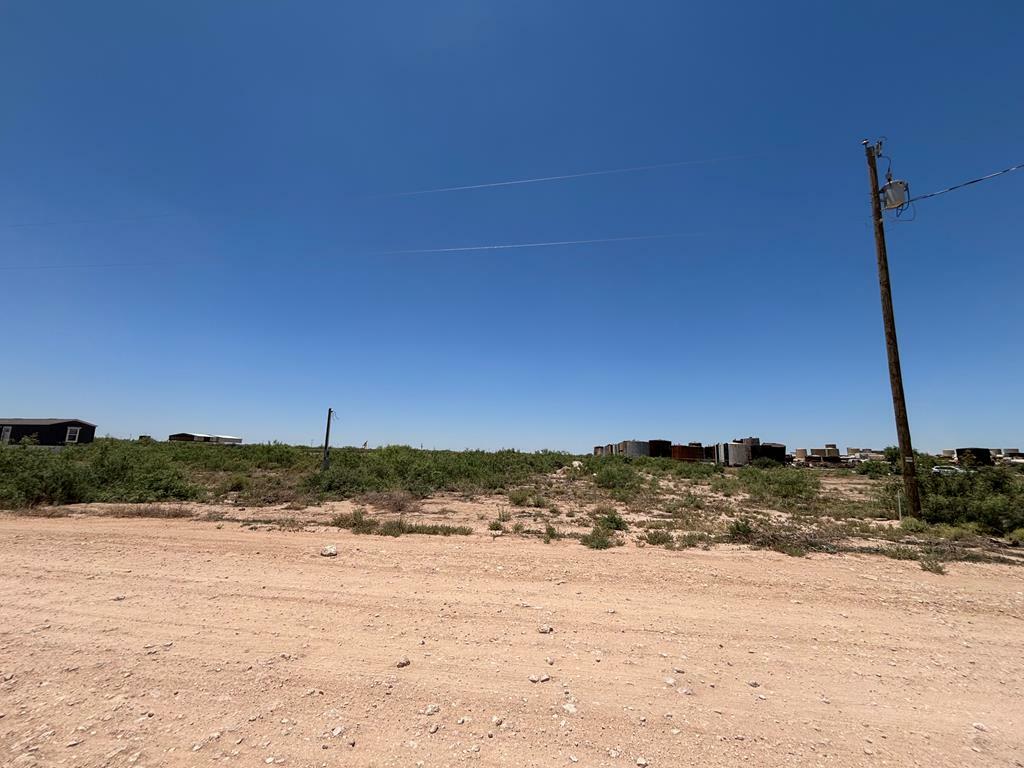 Property Photo: 8516 S County Rd TX 79706