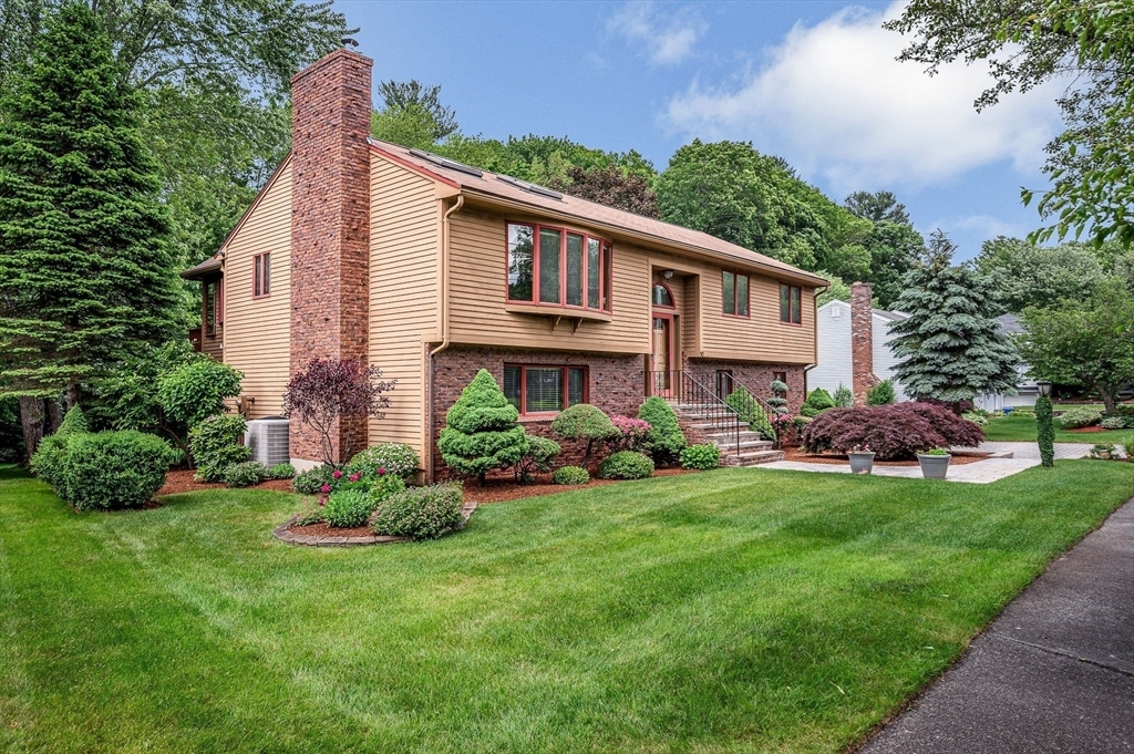 Property Photo: 10 Briarwood Lane MA 01880