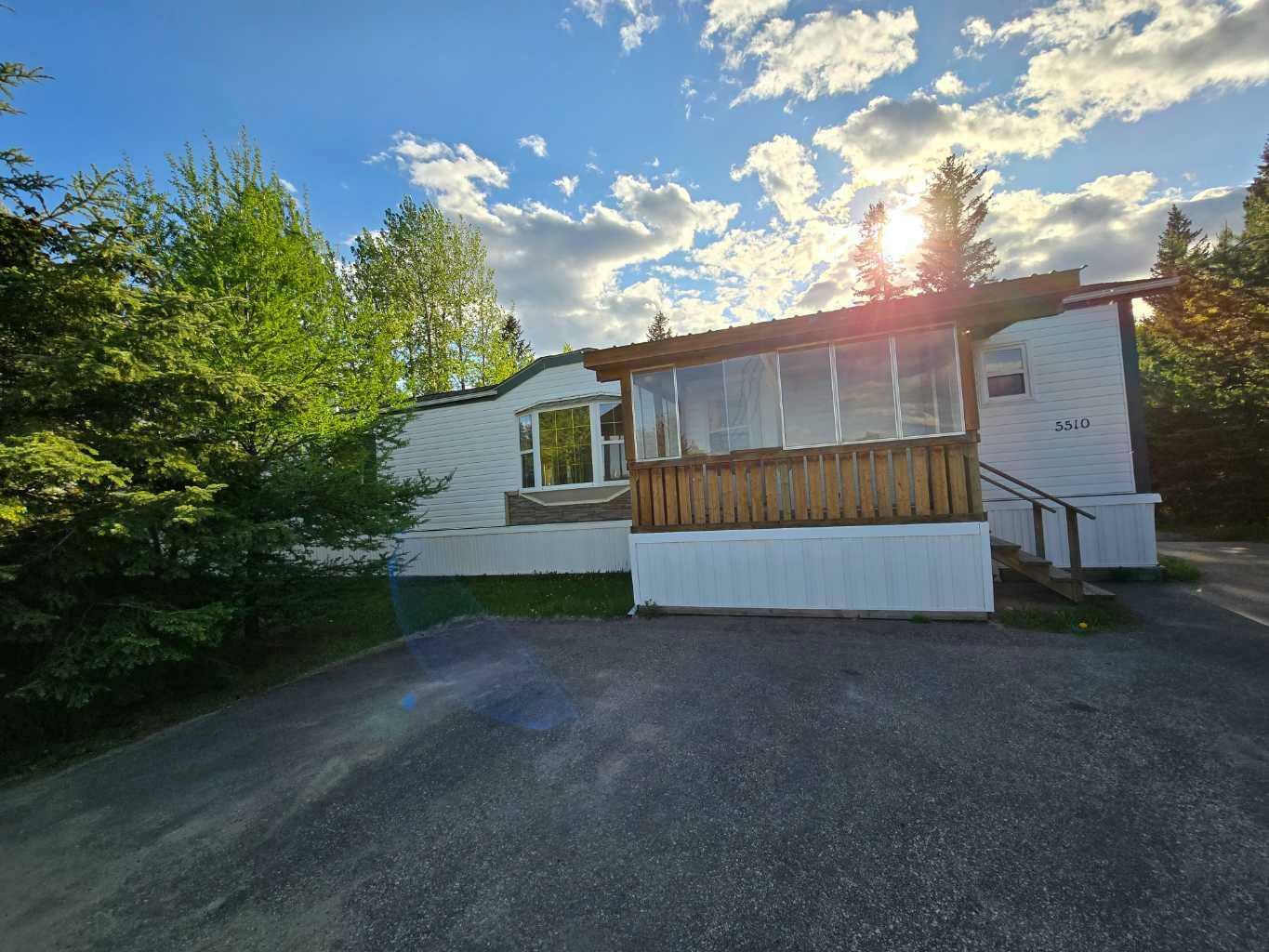 Photo de la propriété: 5510 51 Street AB T7E 5A1
