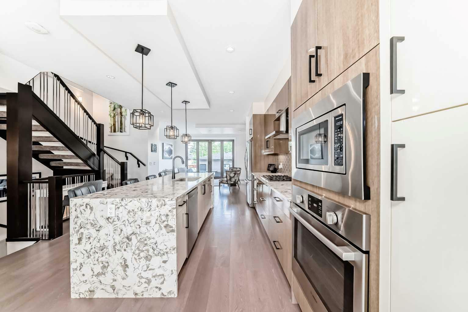 Photo de la propriété: 140 27 Avenue NE AB T2E 1Z7