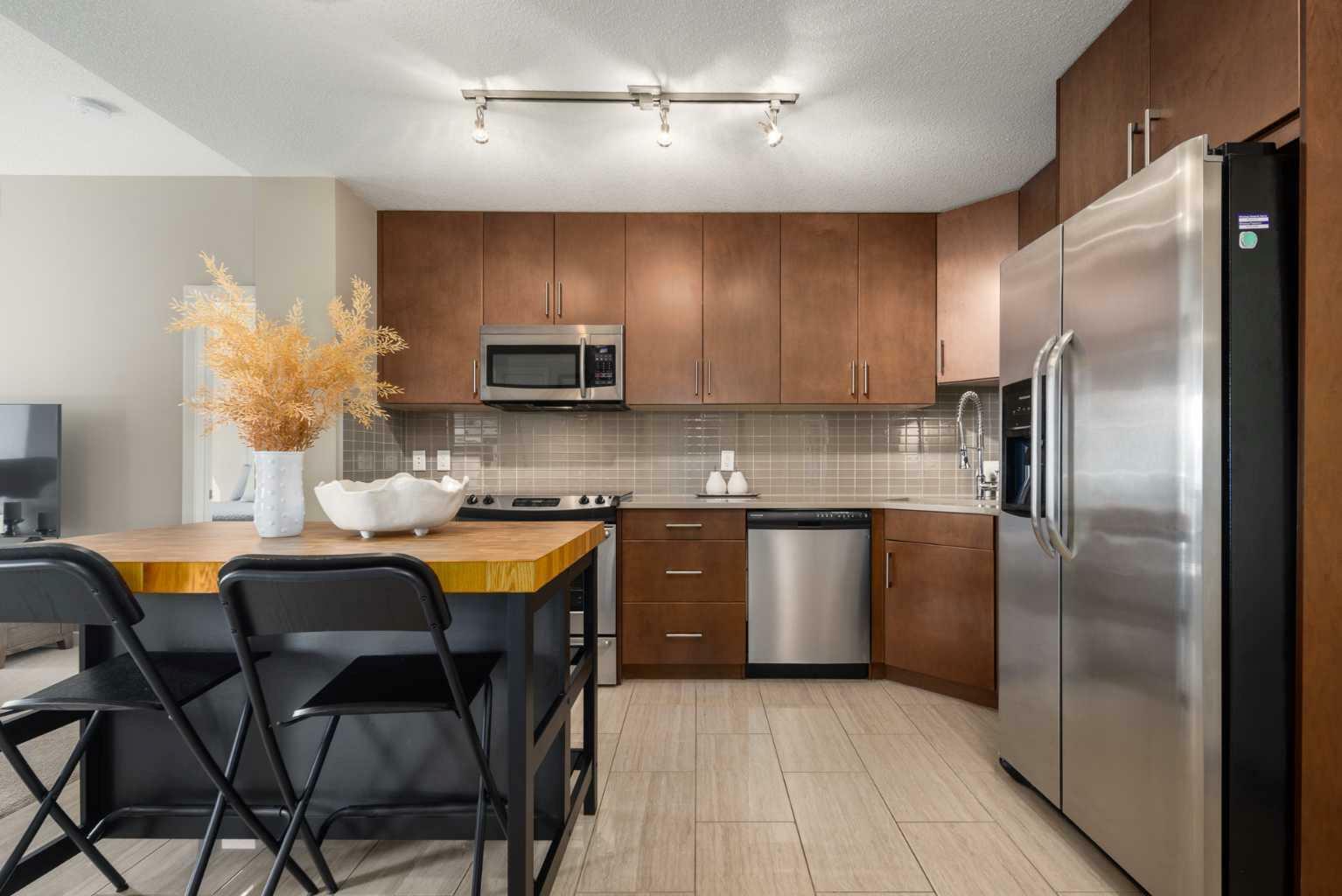 Property Photo: 1320 1 Street SE 803 AB T2G 0G8