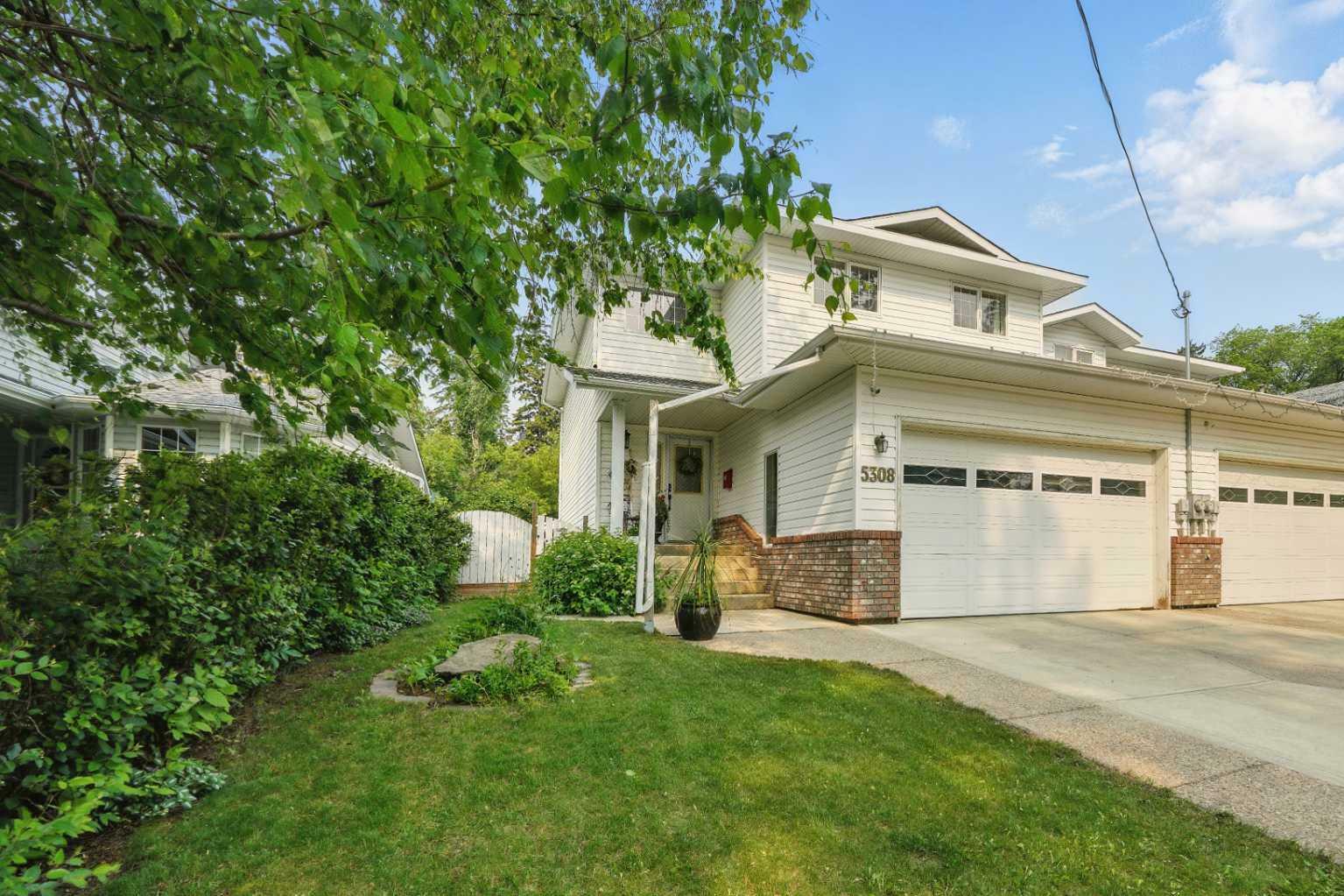 Property Photo: 5308 46 Avenue AB T4N 3N4
