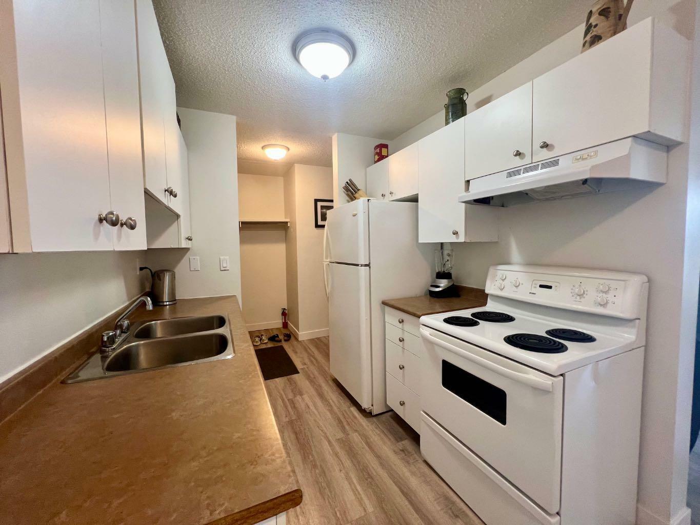 Property Photo: 4904 54 Street 304 AB T4N 2G8