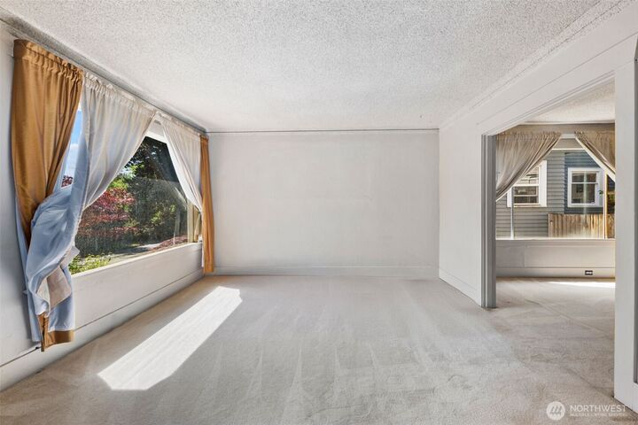 Property Photo:  401  23rd Avenue E  WA 98112 