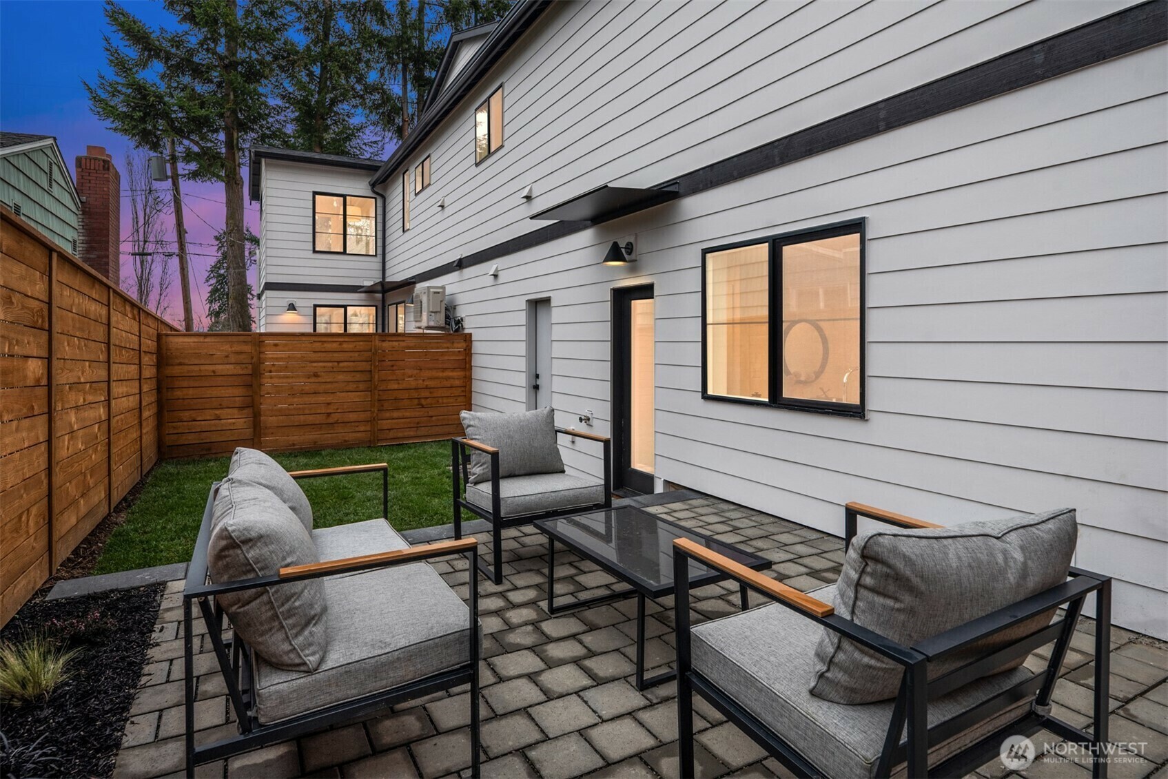Property Photo: 11737 20th Avenue NE WA 98125