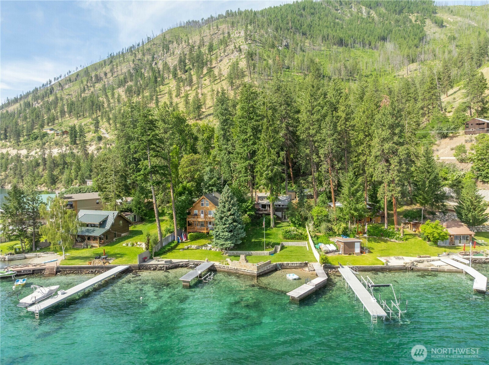 Property Photo: 9368 S Lakeshore Rd WA 98816