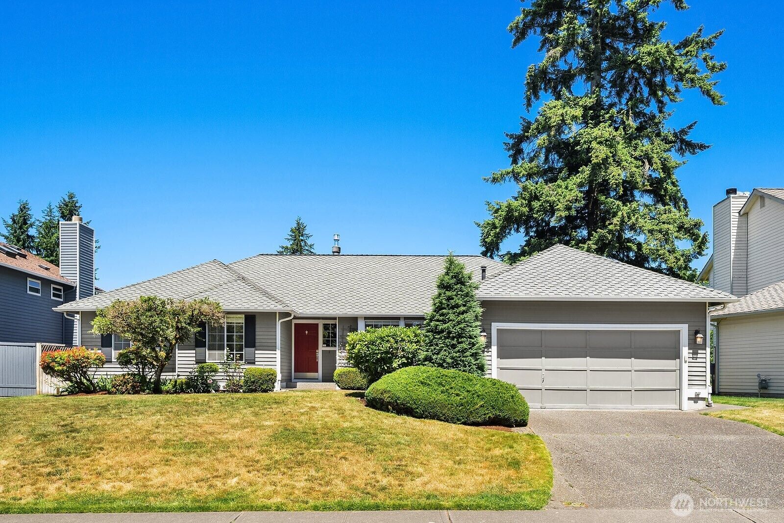 Property Photo:  4928 NE 23rd Street  WA 98059 