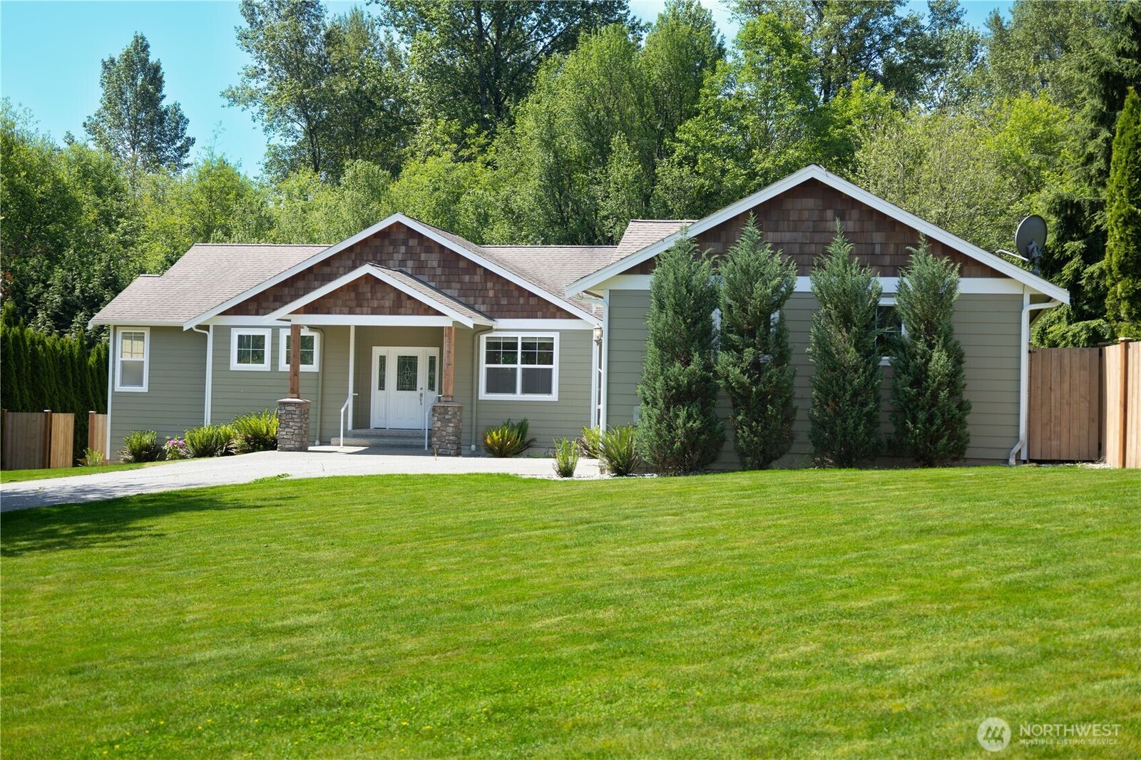 Property Photo: 26306 2nd Avenue NE WA 98223