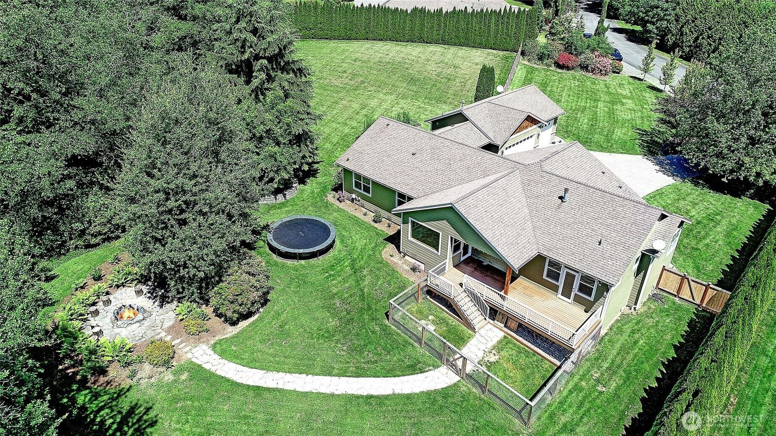 Property Photo: 26306 2nd Avenue NE WA 98223