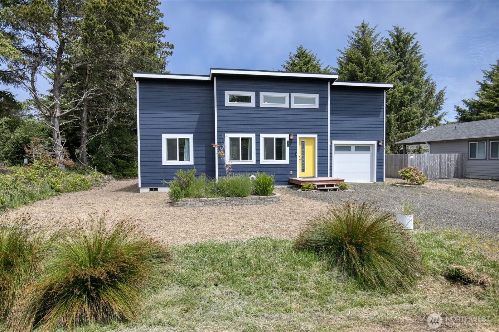 Property Photo:  172 N Narwhal Loop NW  WA 98569 