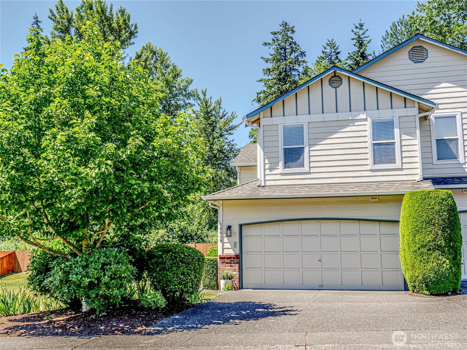 Property Photo: 18808 19th SE WA 98012