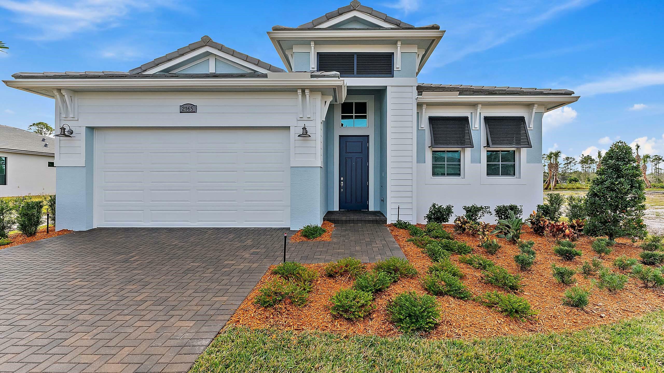 Property Photo: 2165 SE Mosaic Boulevard FL 34984