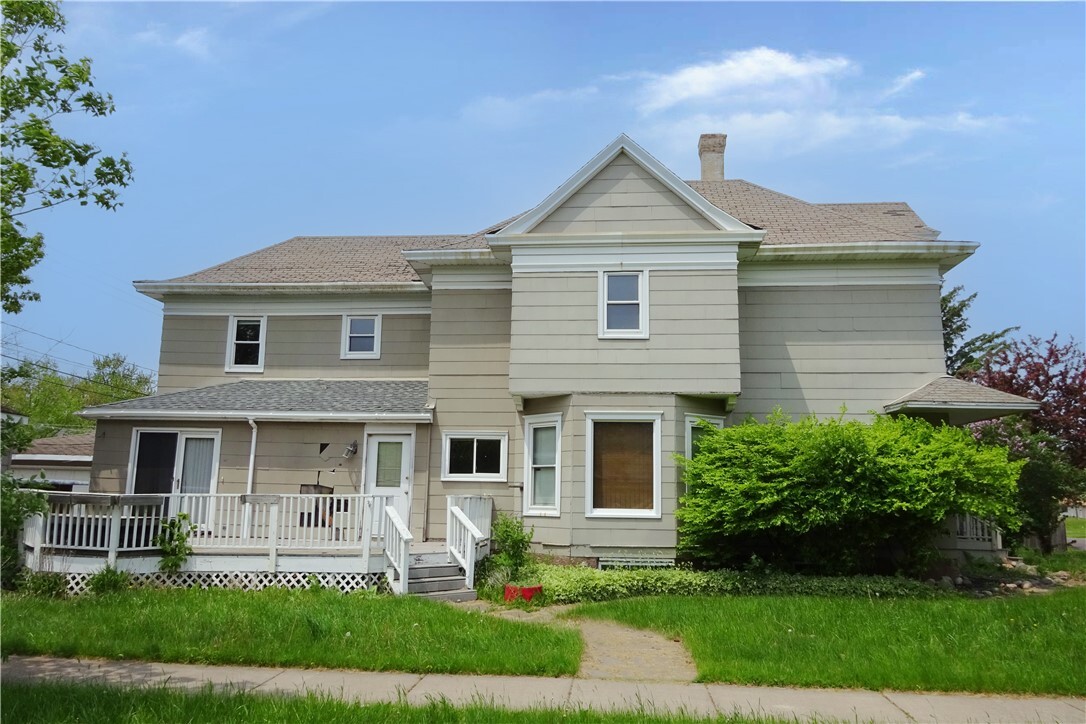Property Photo:  2332 E 7th Street  WI 54880 