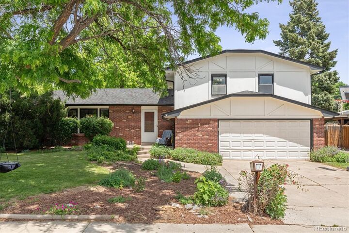 5987 W Ken Caryl Place  Littleton CO 80128 photo