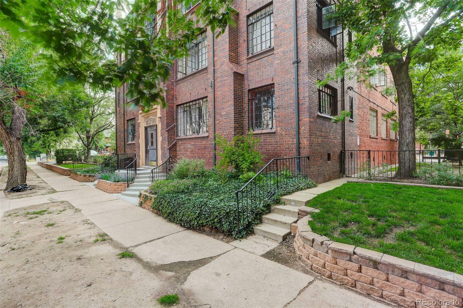 Property Photo: 1060 N Washington Street 1A CO 80203