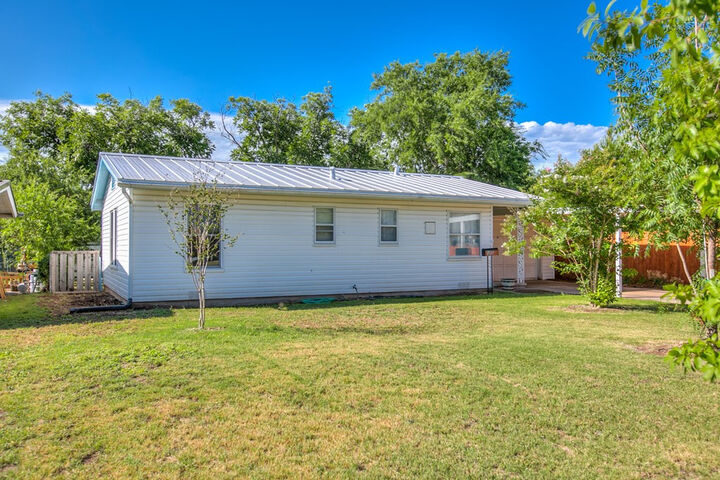 Property Photo:  2609 W Harris Avenue  TX 76901 