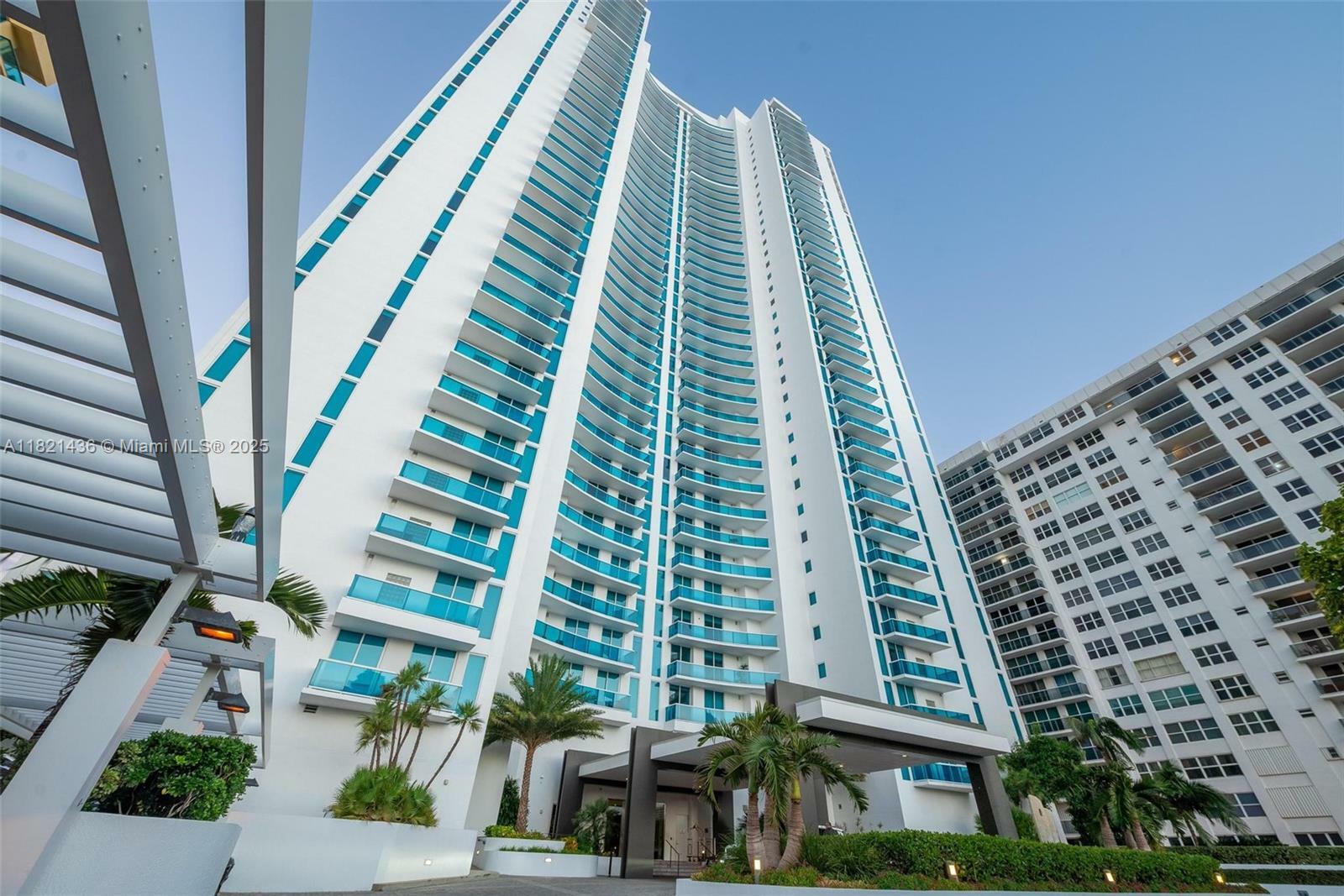 Property Photo:  2711 S Ocean Dr 1202  FL 33019 