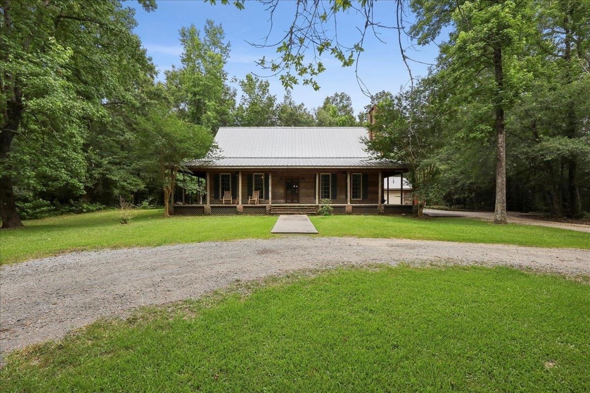 4305 Stallion Rd.  Orange TX 77632 photo