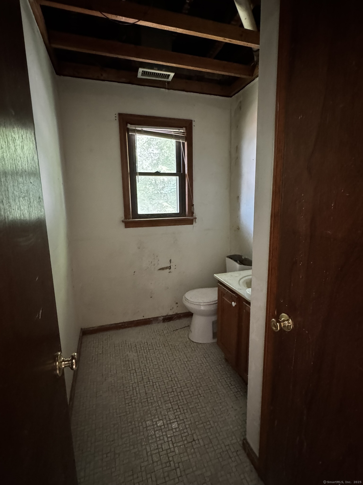 Property Photo: 95 Lenox Street Apt L CT 06513