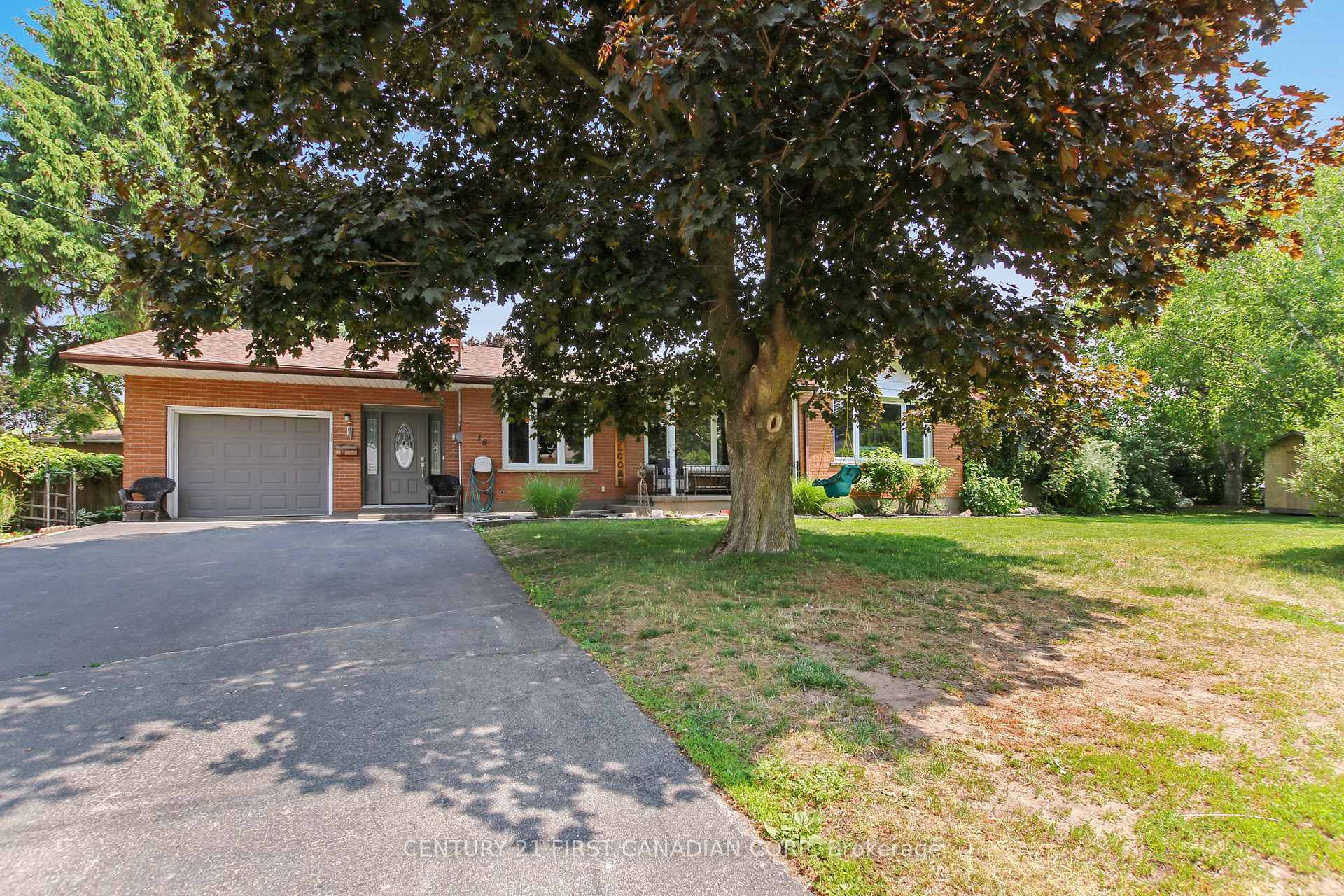 18 Verna Drive  Tillsonburg ON N4G 2M9 photo