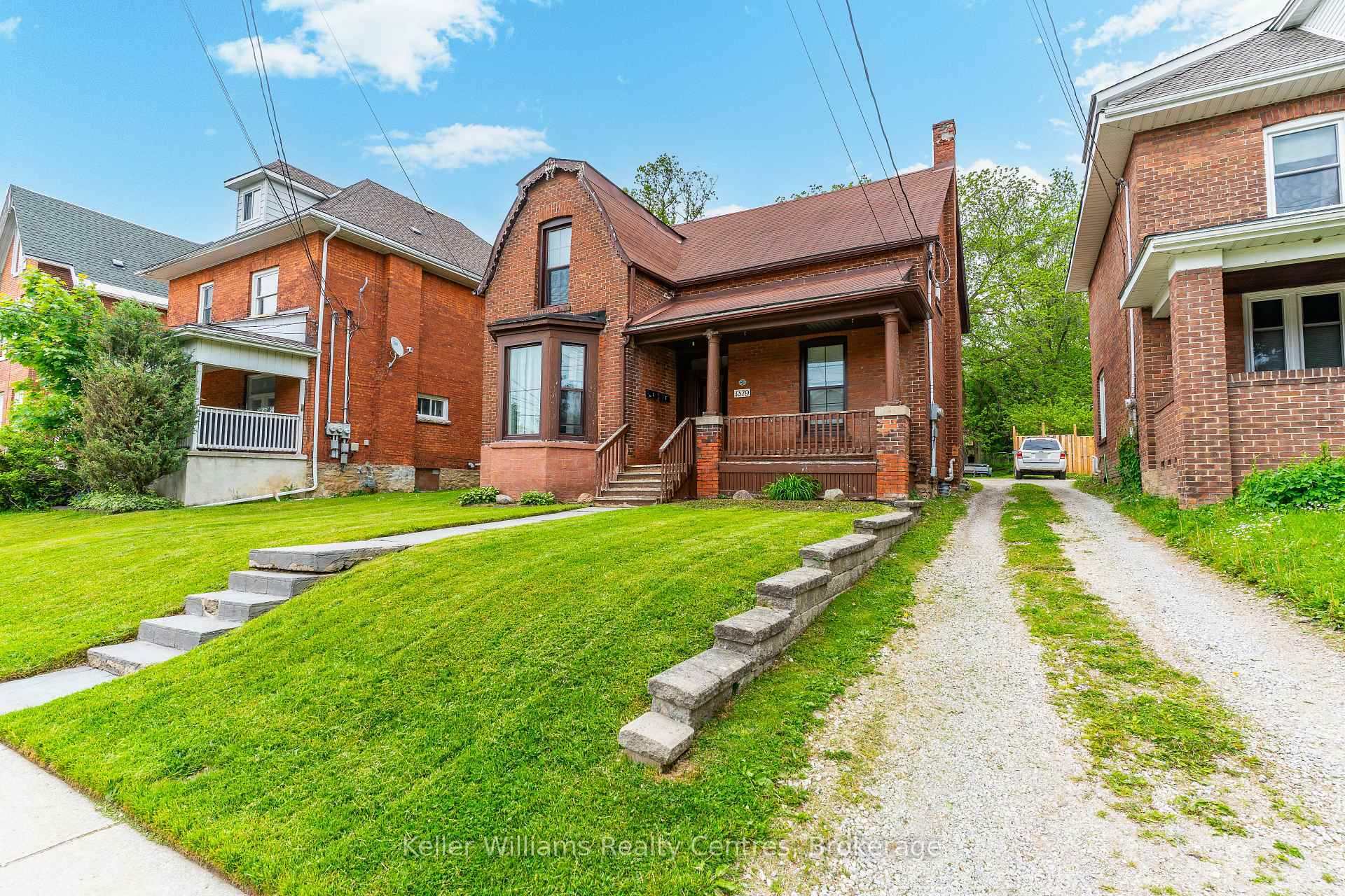 Property Photo: 1379 3rd Avenue E ON N4K 2L8