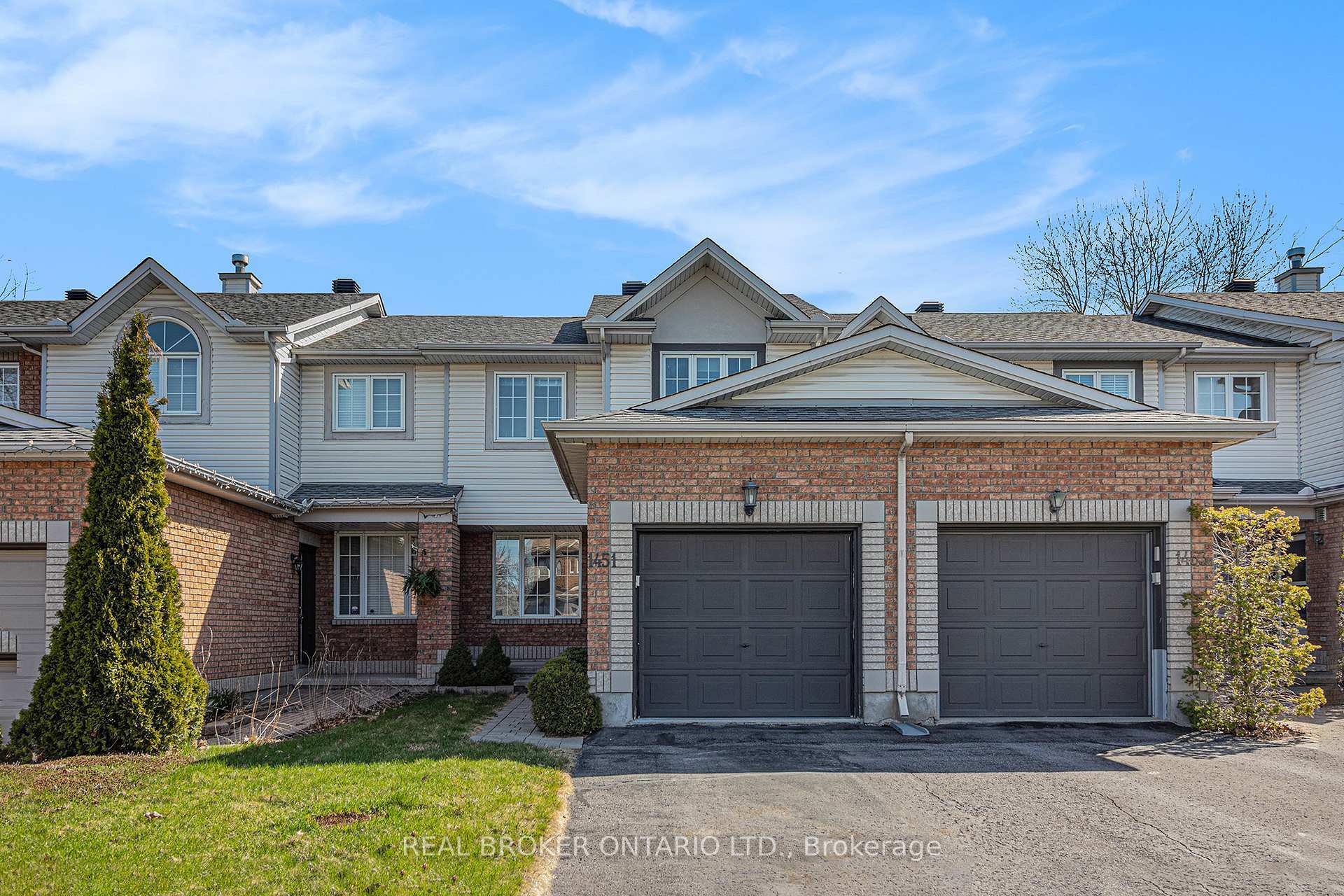 1451 Bonneville Crescent  Orleans - Convent Glen and Area ON K1C 7N2 photo