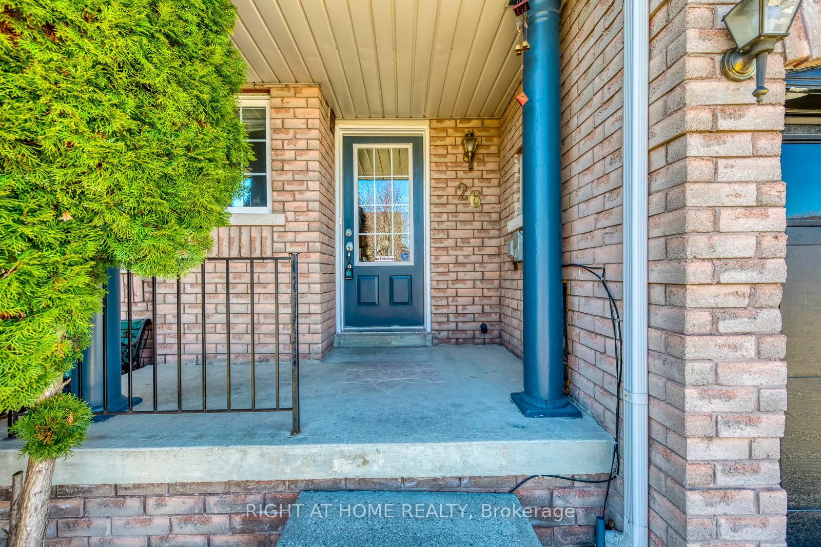 Property Photo: 26 Oglevie Drive ON L1R 2Y4