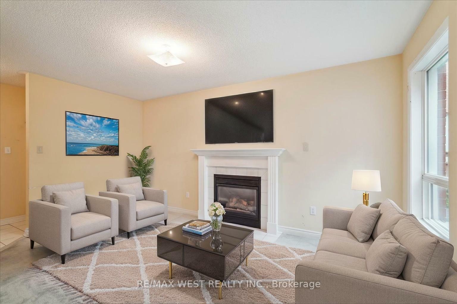 Property Photo: 204 Millard Street ON L4A 5E1