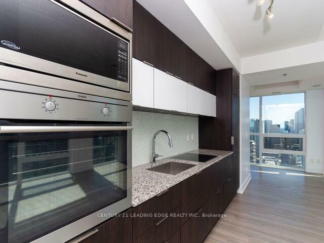 Photo de la propriété:  318 Richmond Street W 3704  ON M5V 0B4 