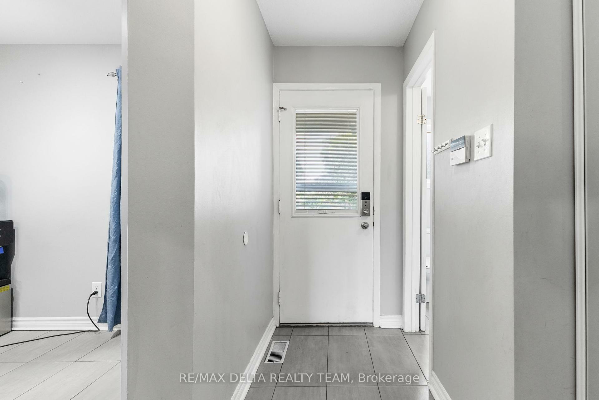 Photo de la propriété: 1401 Coulter Place ON K1E 3H9