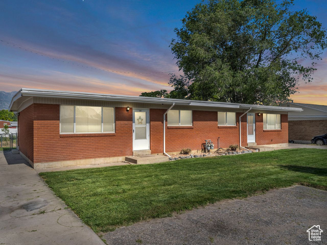 Property Photo: 856 N 600 E UT 84043