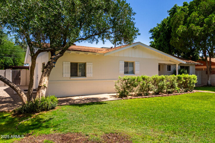 Property Photo:  606 W 15th Street  AZ 85281 